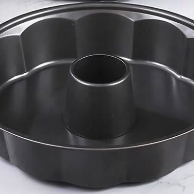 Classic Fluted Ring Cake Pan
30cm